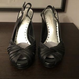 BCBG Girl platform dress shoes